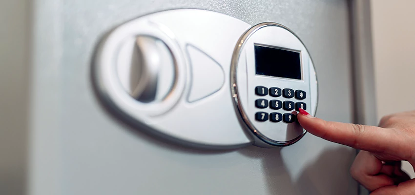 Jewelry Safe Cracking in Oakley, California